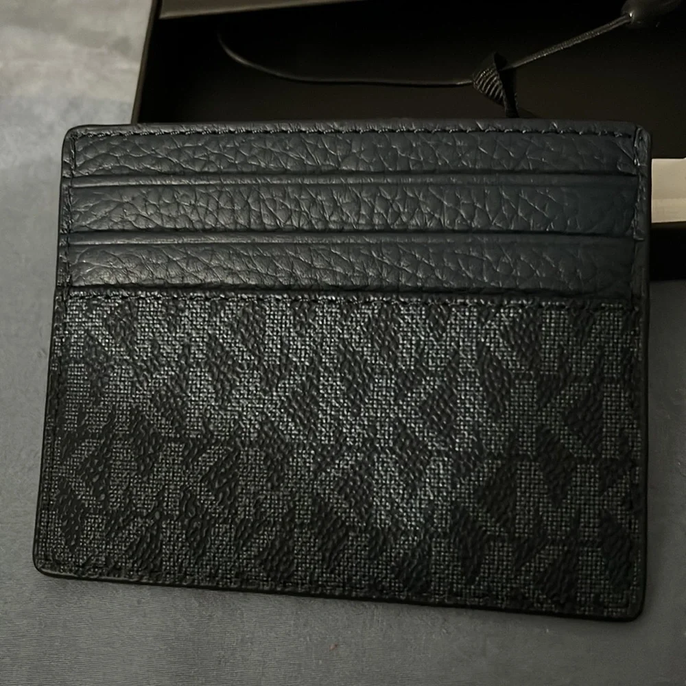 Michael Kors - Picture 4 of 8